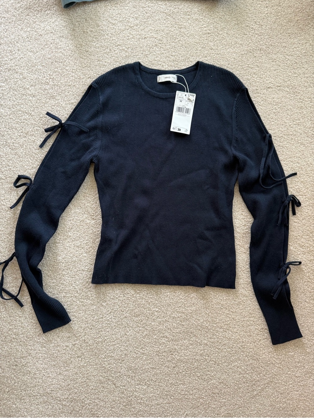 NWT Mango teen bow sleeve sweater